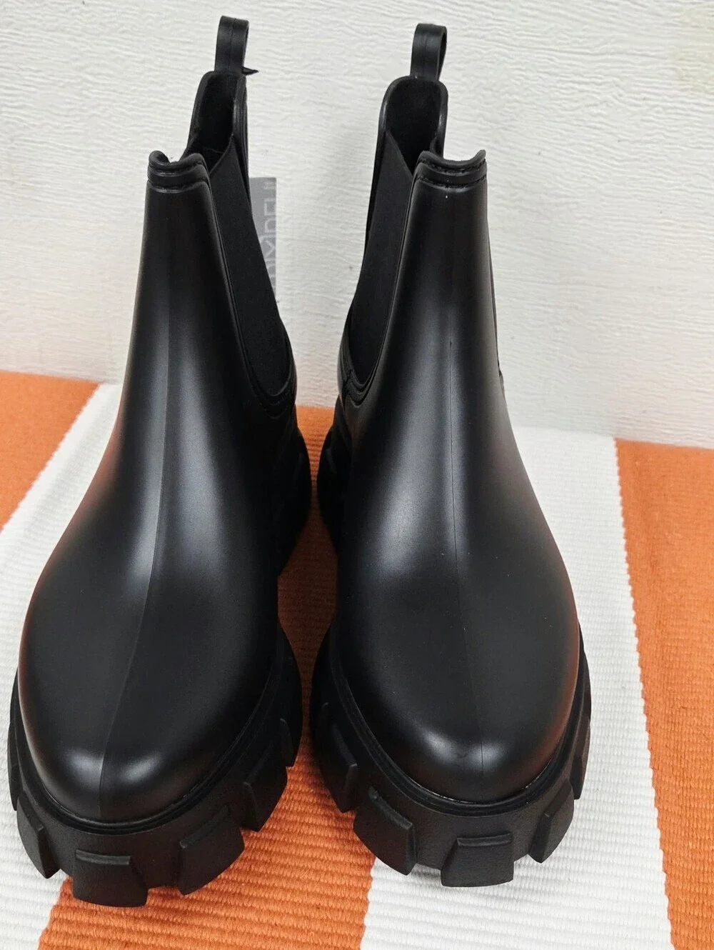 TERMIYFUL Chunky Black Chelsea Rain Boots 10 NEW